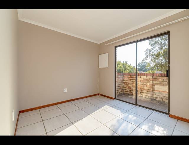 2 BEDROOM APARTMENT TO LET IN KENGIES